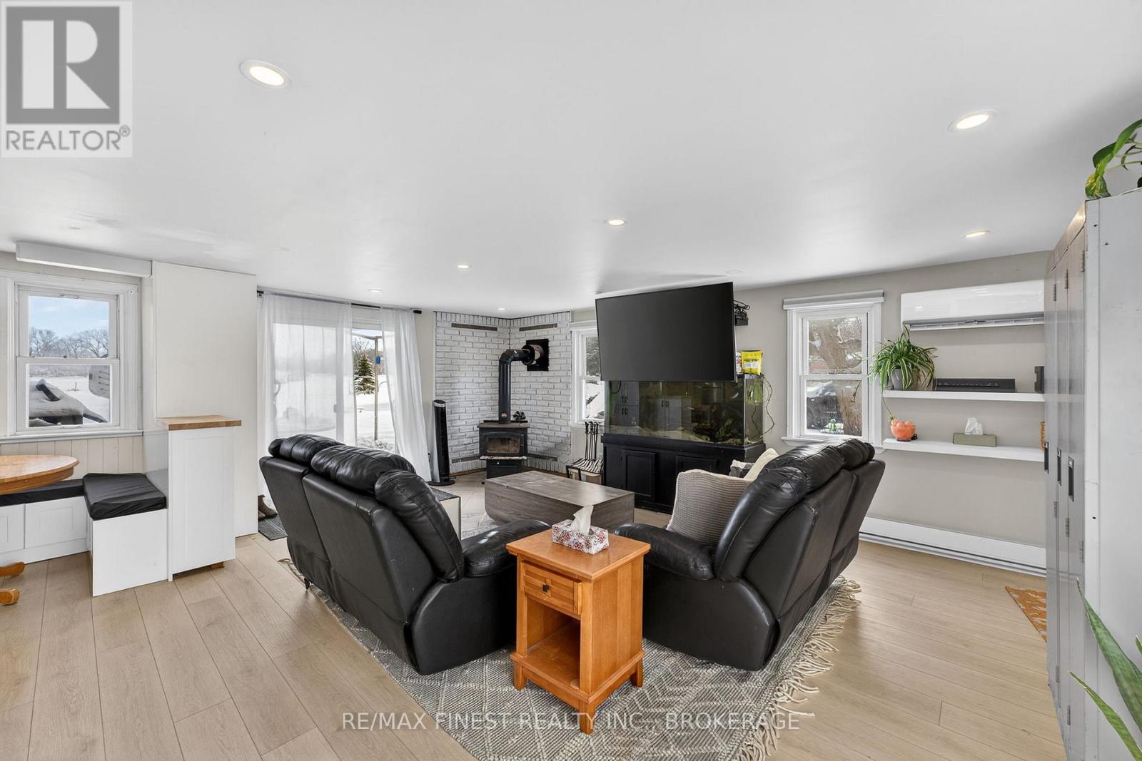 2706 Highway 38, Frontenac, Ontario  K0H 1M0 - Photo 20 - X12969626