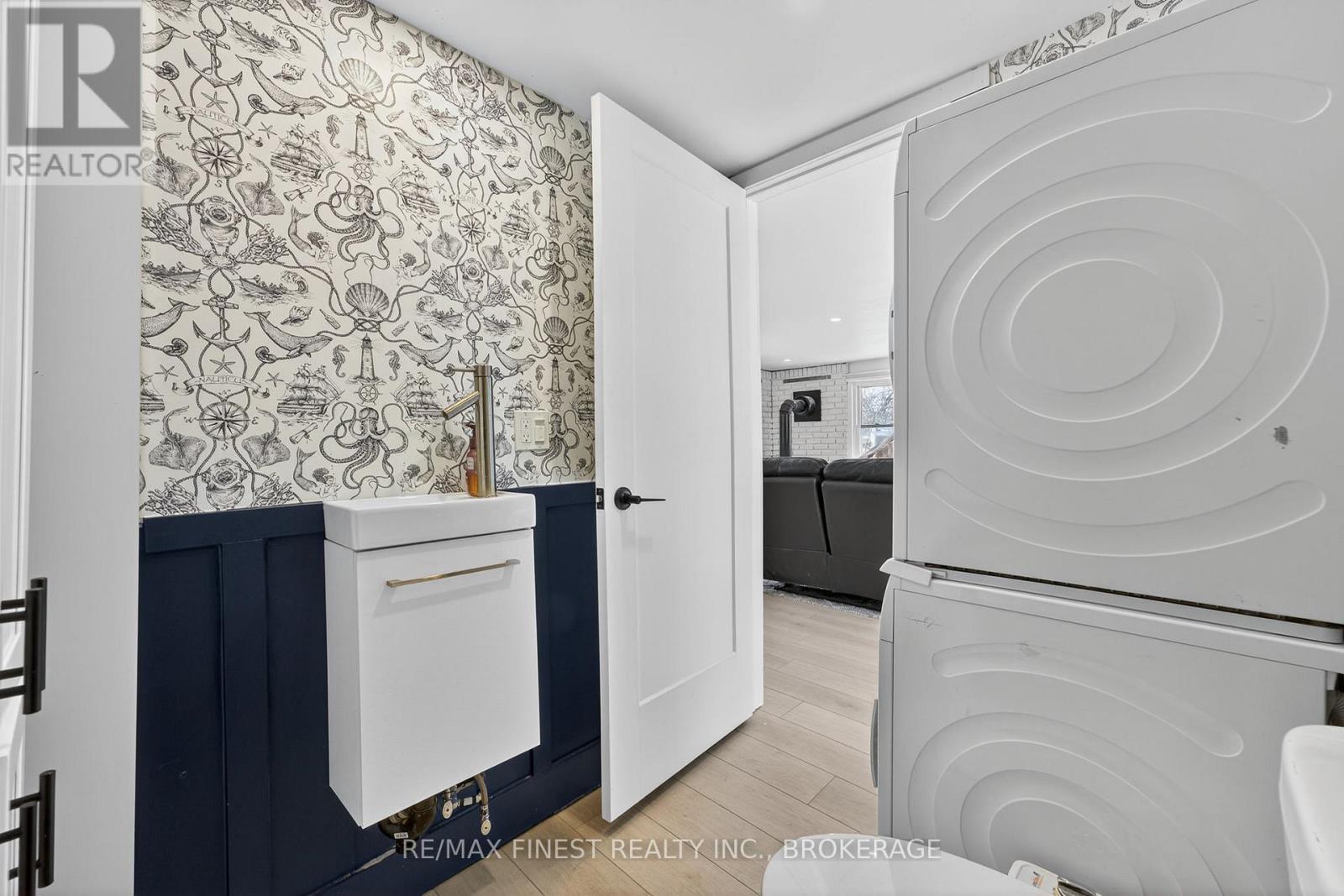 2706 Highway 38, Frontenac, Ontario  K0H 1M0 - Photo 25 - X12969626