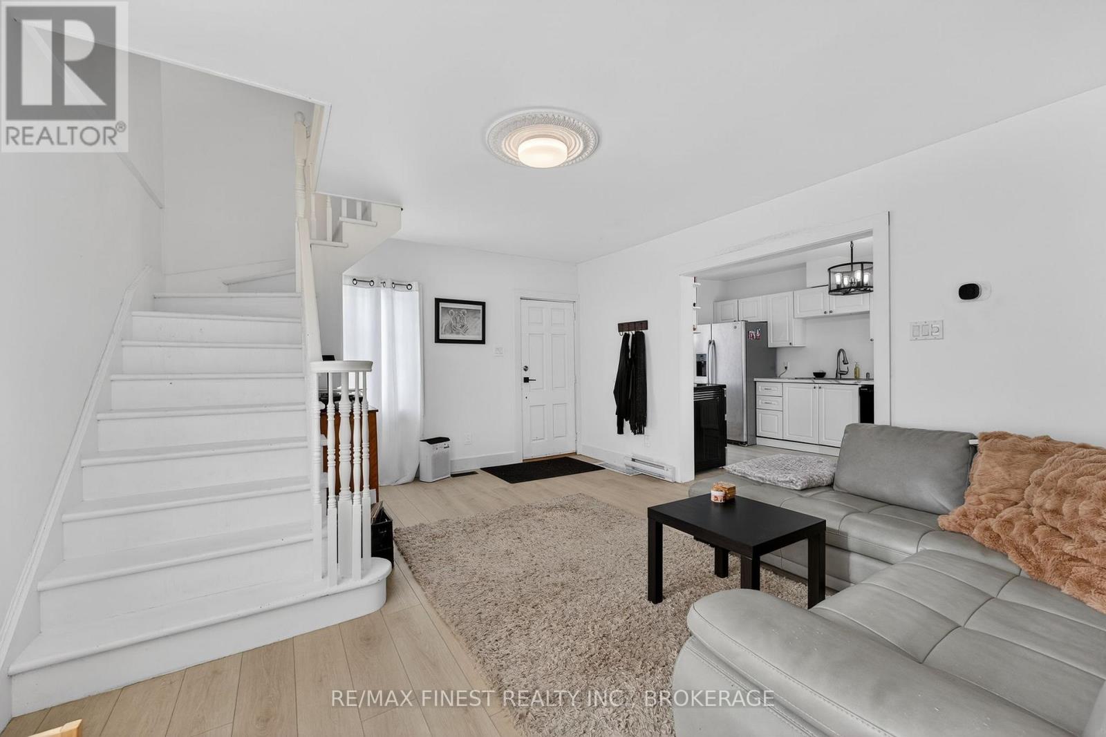 2706 Highway 38, Frontenac, Ontario  K0H 1M0 - Photo 3 - X12969626