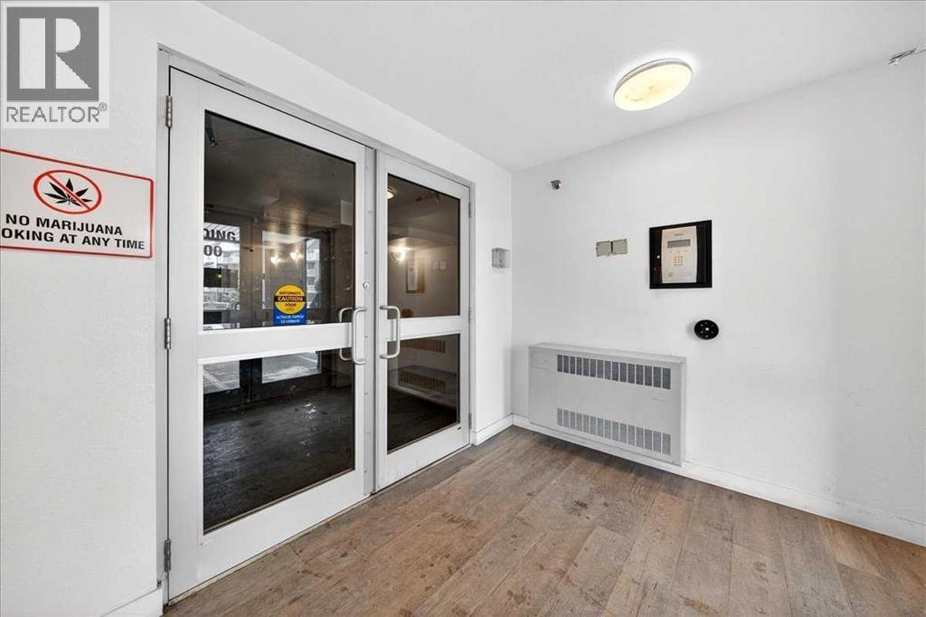 2208, 6118 80 Avenue NE, Calgary, Alberta  T3J 0S6 - Photo 2 - A2289744