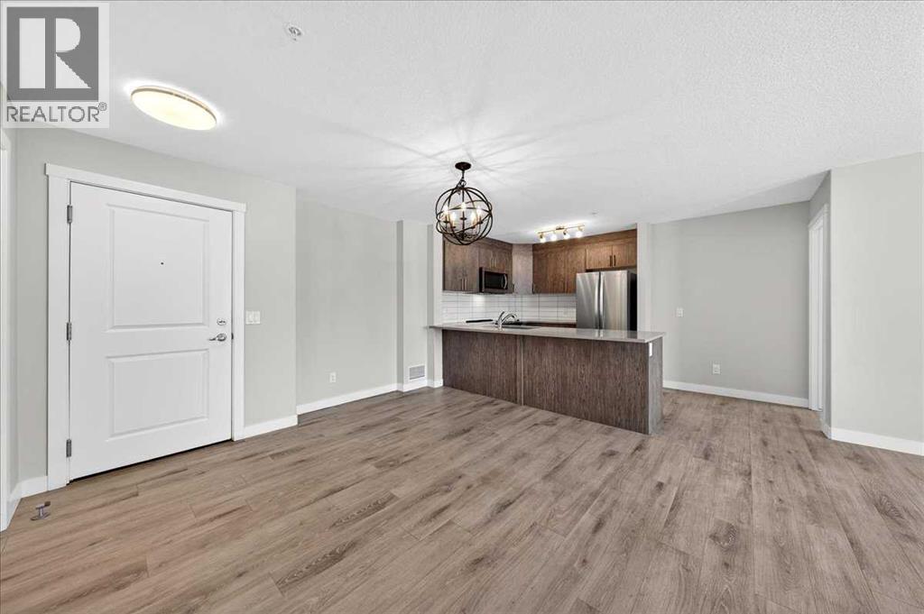 2208, 6118 80 Avenue NE, Calgary, Alberta  T3J 0S6 - Photo 6 - A2289744