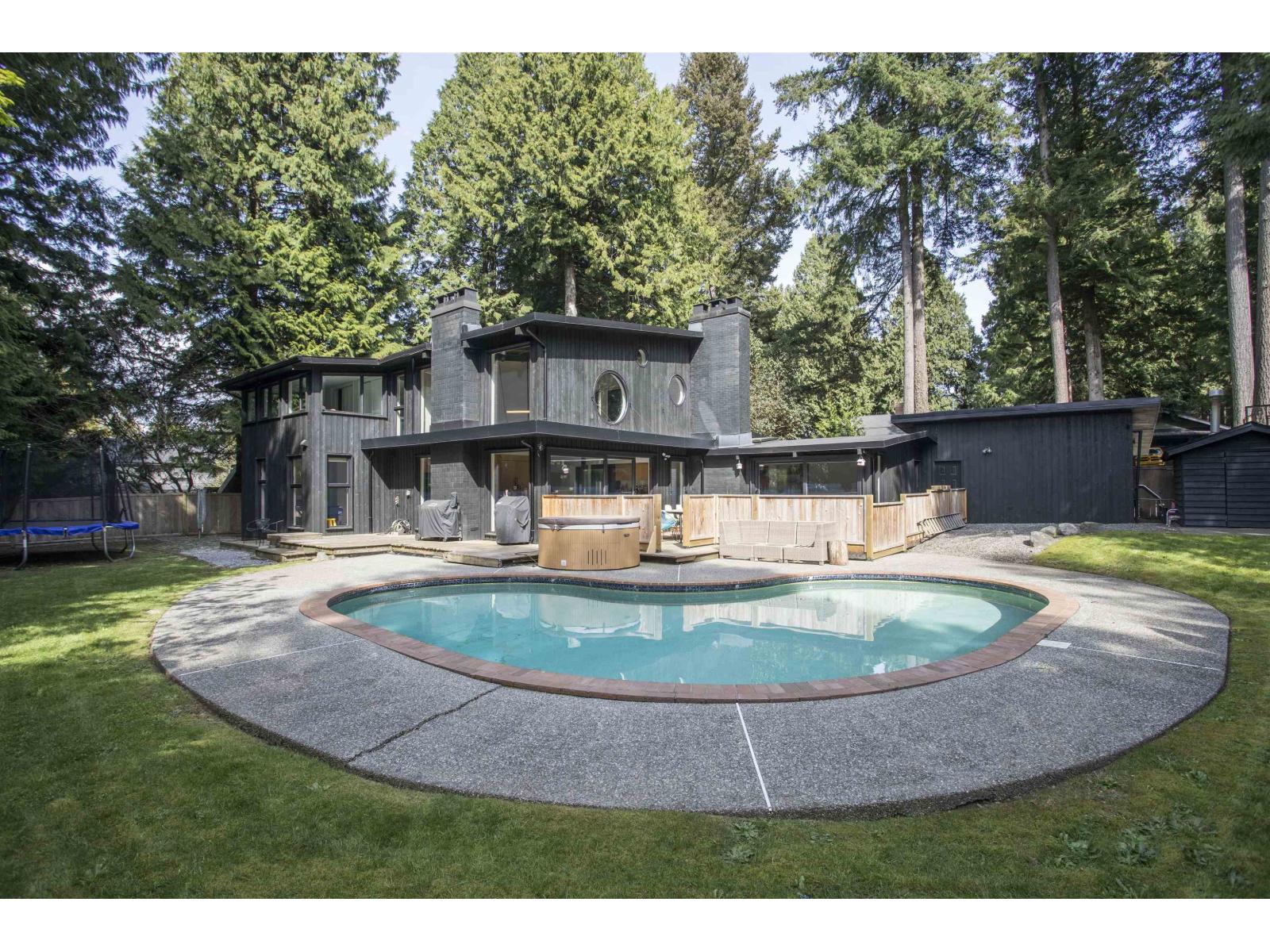 2601 Dogwood Drive, Surrey, British Columbia  V4A 3K4 - Photo 38 - R3109674