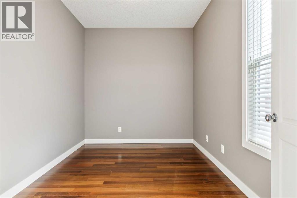 25 Mahogany Square Se, Calgary, Alberta  T3M 0T1 - Photo 5 - A2299580