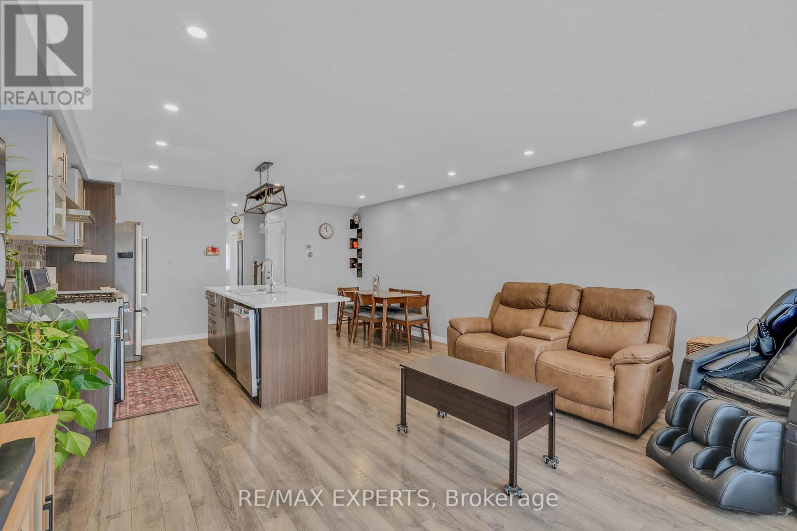 22 Hoover Road, Brampton, Ontario  L7A 4L2 - Photo 10 - W13017440