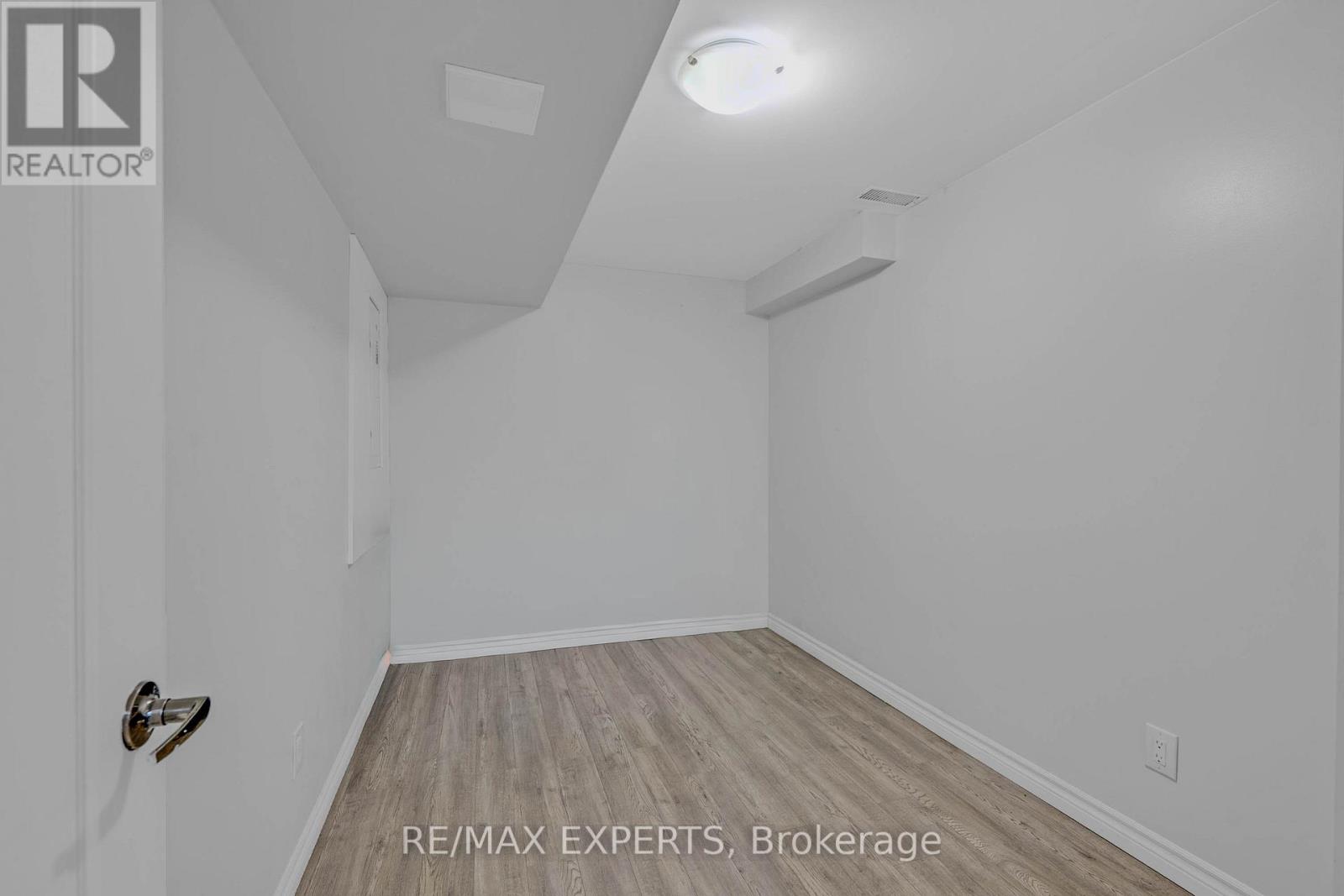 22 Hoover Road, Brampton, Ontario  L7A 4L2 - Photo 34 - W13017440