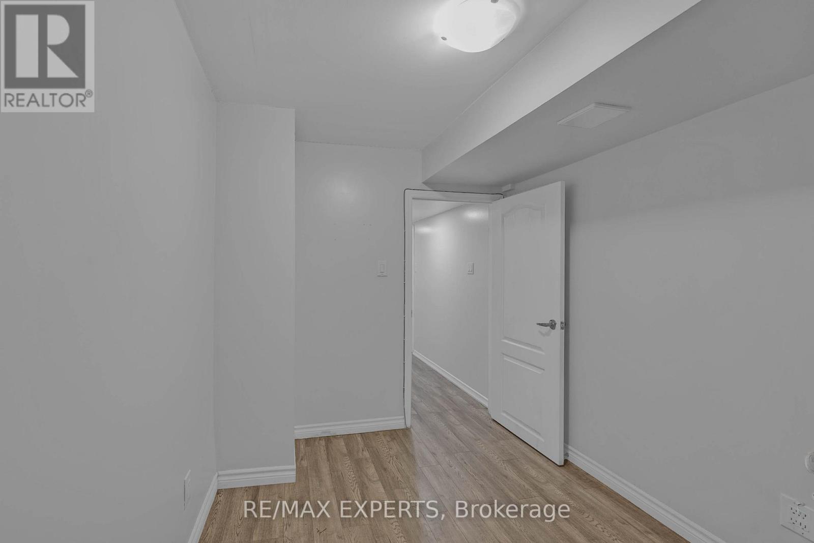 22 Hoover Road, Brampton, Ontario  L7A 4L2 - Photo 35 - W13017440