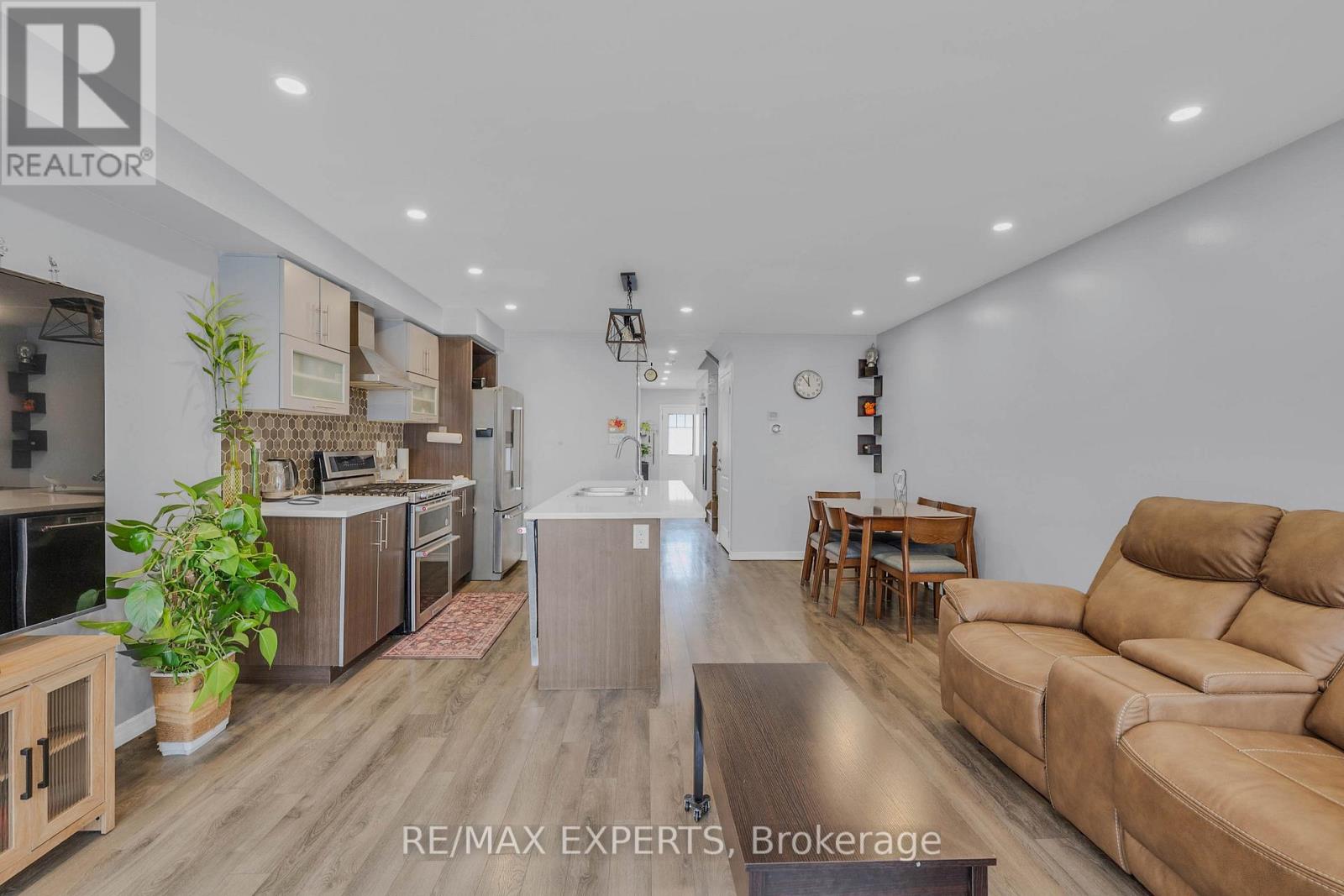 22 Hoover Road, Brampton, Ontario  L7A 4L2 - Photo 9 - W13017440