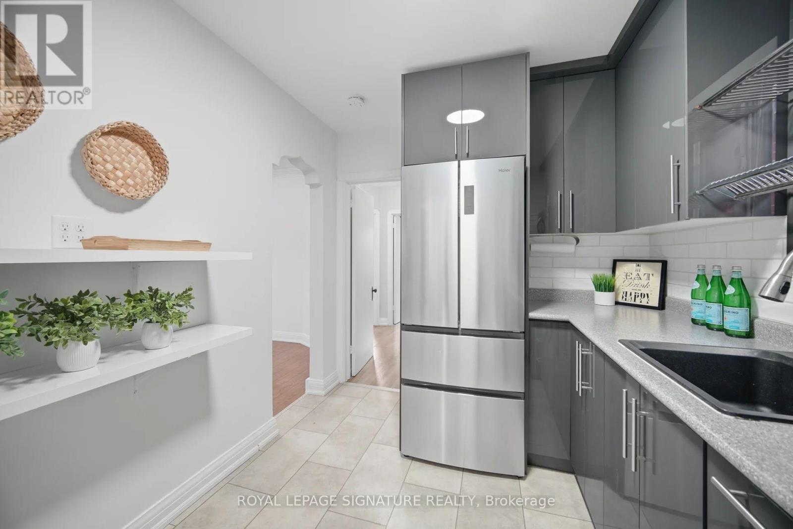 77 Ypres Road, Toronto, Ontario  M6M 1P2 - Photo 15 - W13017448