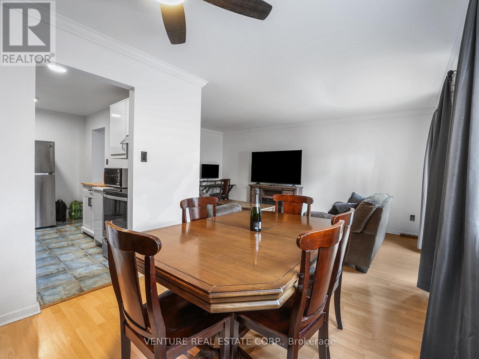 7 - 6779 Glen Erin Drive, Mississauga, Ontario  L5N 2C1 - Photo 8 - W13017454