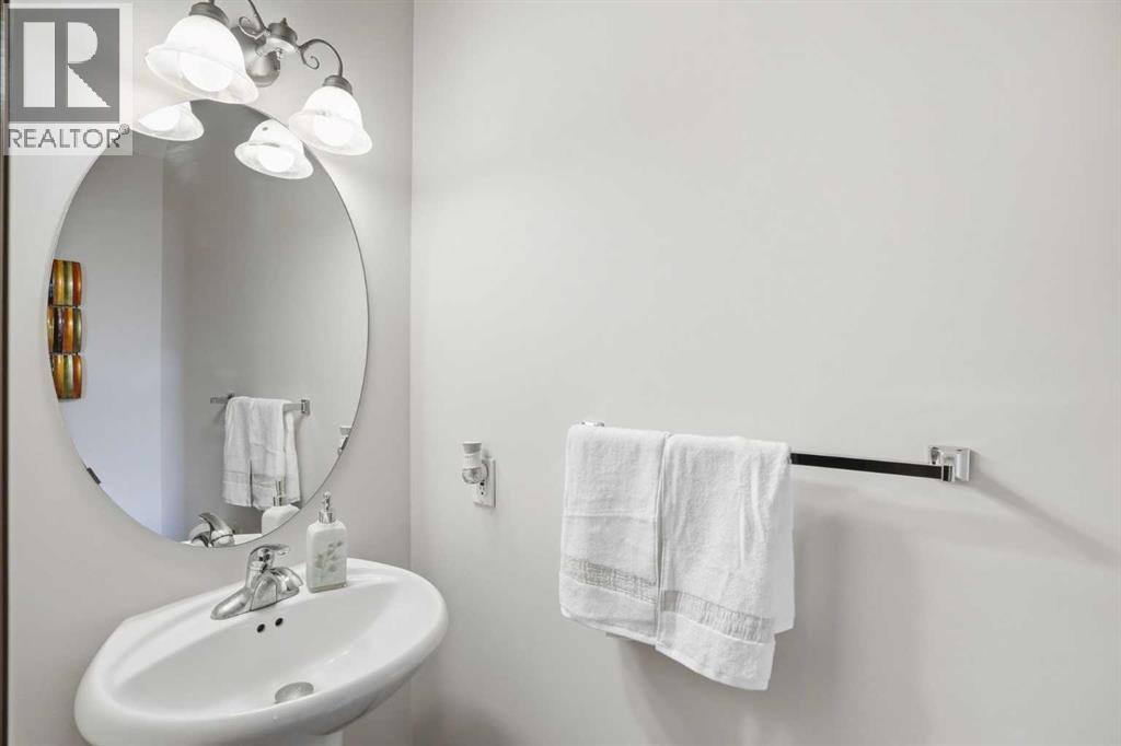 6 Springborough Green SW, Calgary, Alberta  T3H 5M6 - Photo 12 - A2301423