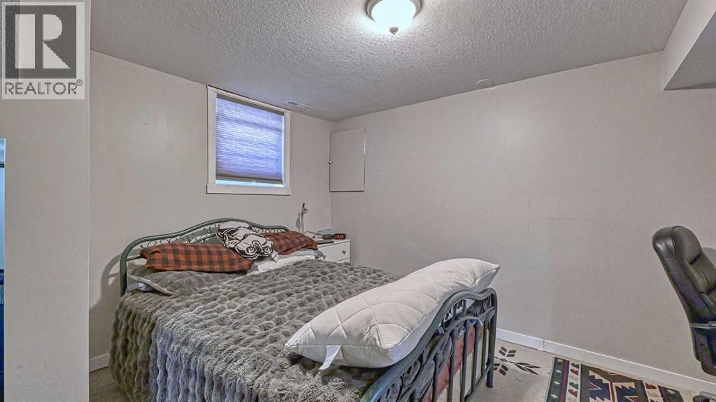 64 Midglen Drive SE, Calgary, Alberta  T2X 1G7 - Photo 29 - A2302754