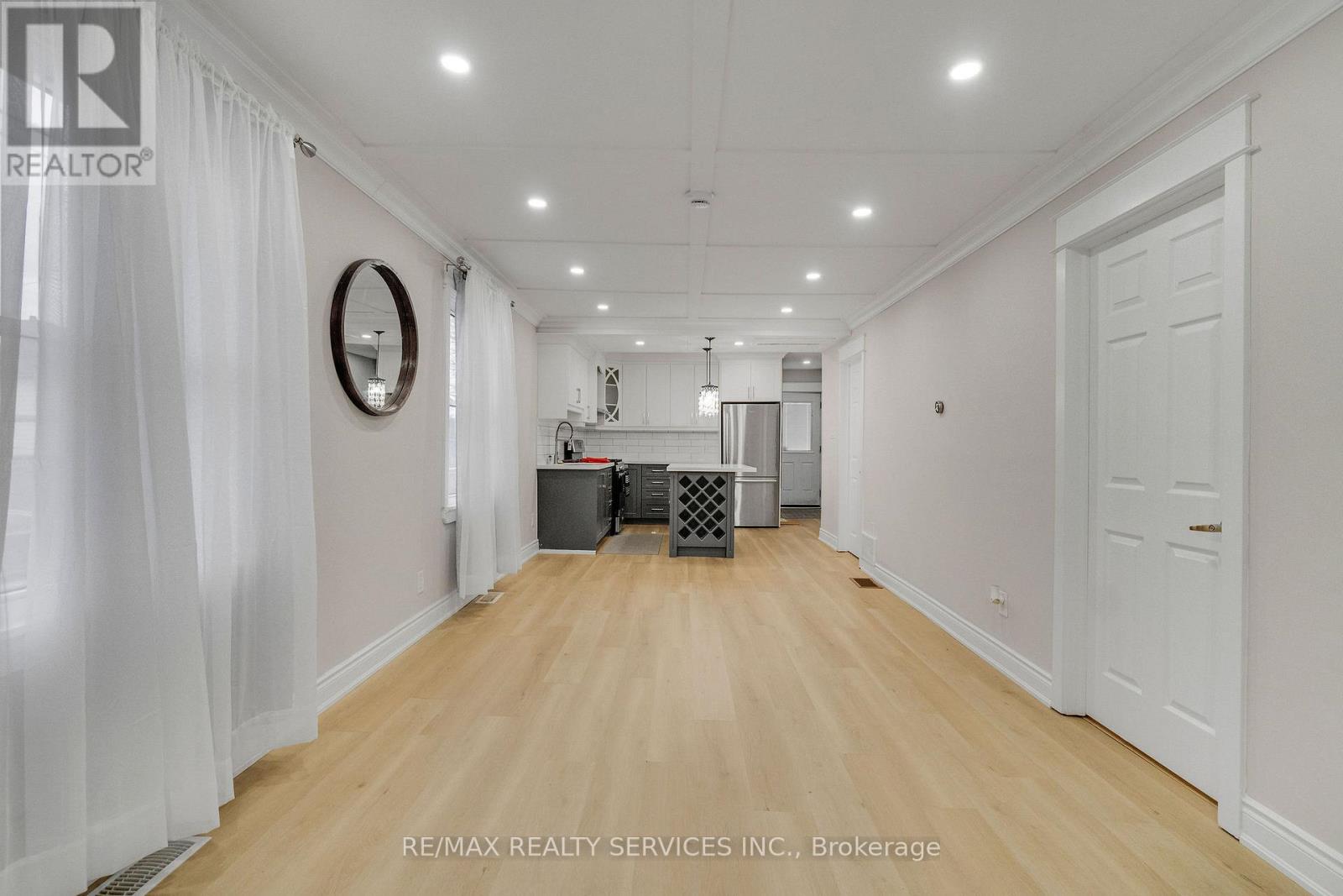 Upper - 171 Britannia Avenue, Hamilton, Ontario  L8H 1X6 - Photo 12 - X13017438