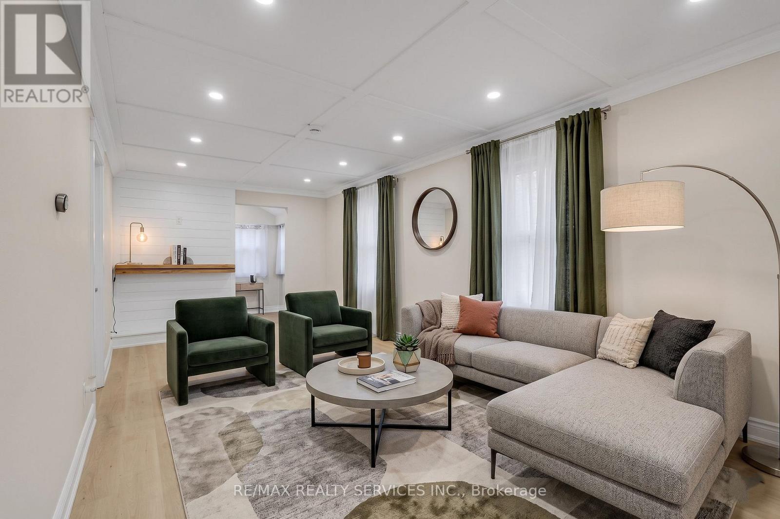 Upper - 171 Britannia Avenue, Hamilton, Ontario  L8H 1X6 - Photo 3 - X13017438