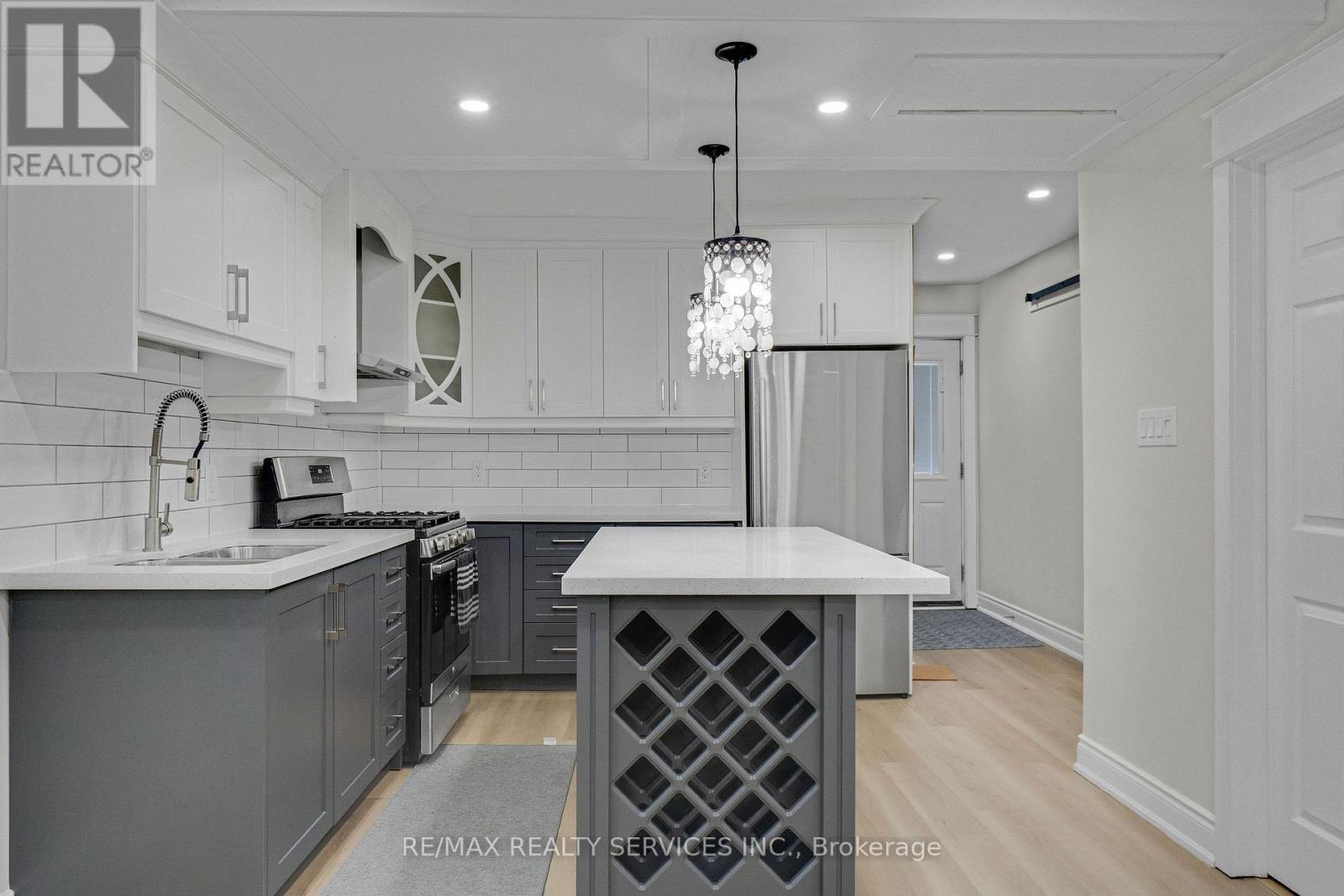 Upper - 171 Britannia Avenue, Hamilton, Ontario  L8H 1X6 - Photo 7 - X13017438