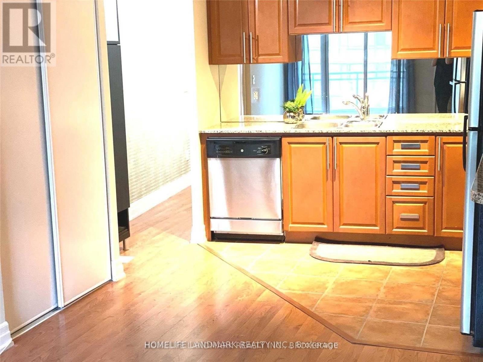 1009 - 8 Scollard Street, Toronto, Ontario  M5R 1M2 - Photo 11 - C13015412