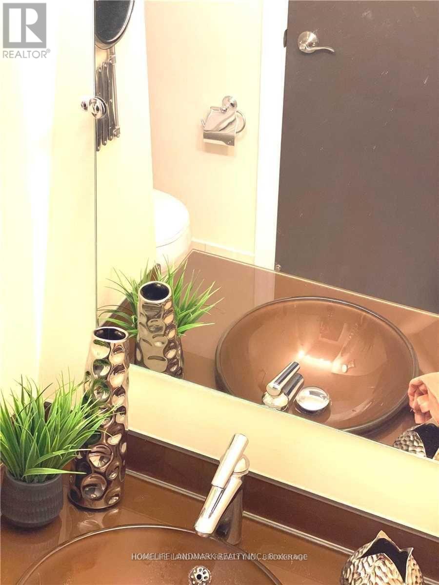 1009 - 8 Scollard Street, Toronto, Ontario  M5R 1M2 - Photo 16 - C13015412