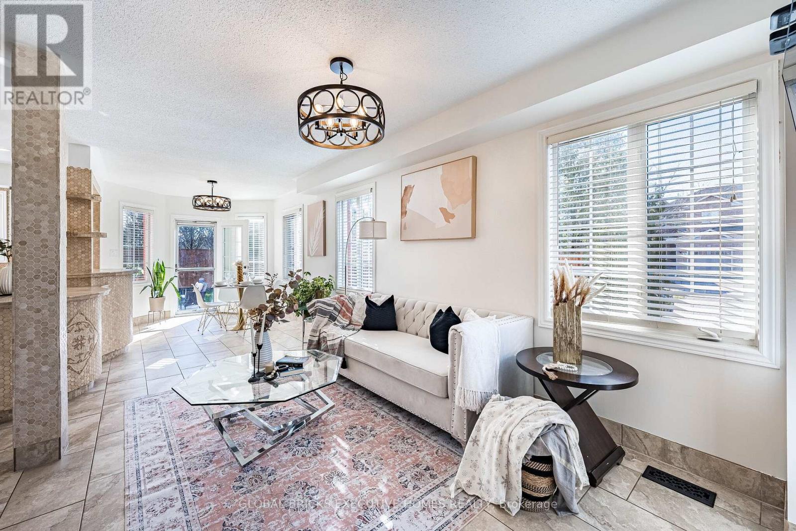 40 Hubert Corless Drive S, Caledon, Ontario  L7E 1W7 - Photo 13 - W13009142