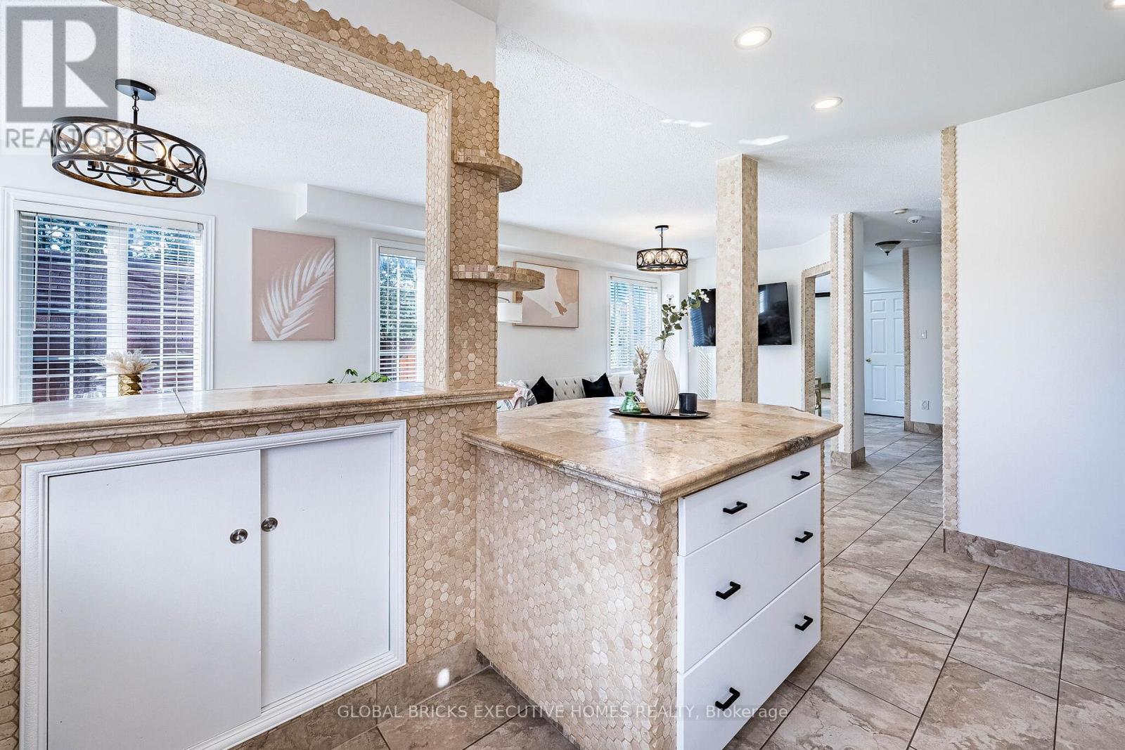 40 Hubert Corless Drive S, Caledon, Ontario  L7E 1W7 - Photo 24 - W13009142