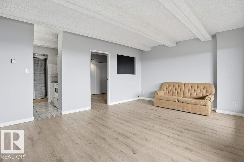 #604 9918 101 St Nw, Edmonton, Alberta  T5K 2L1 - Photo 5 - E4483133