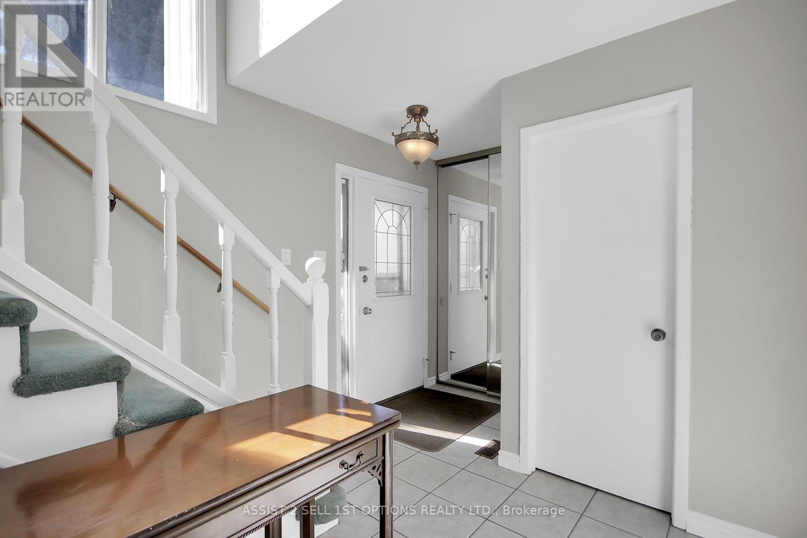 11 Elvaston Avenue, Ottawa, Ontario  K2G 3T2 - Photo 2 - X13017490