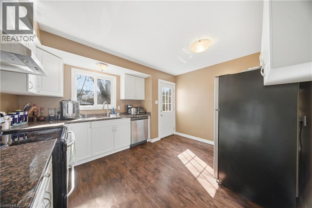 217 St Andrews Drive, Hamilton, Ontario  L8K 5K2 - Photo 12 - 40817725