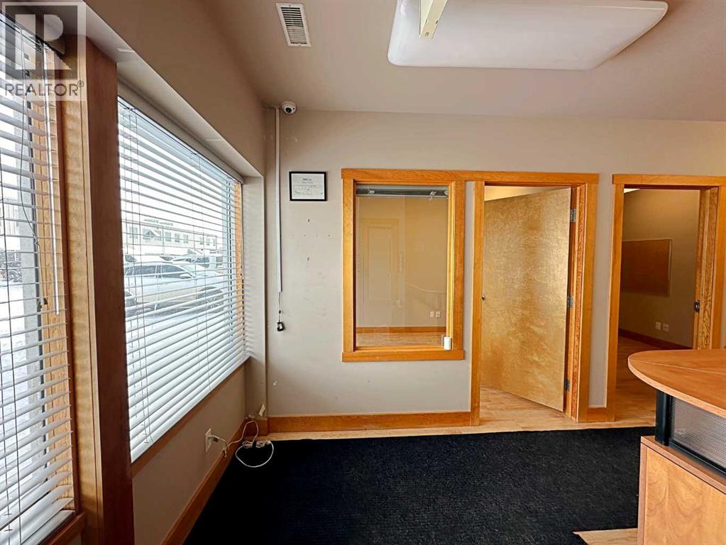 6b, 380 Mackenzie Boulevard, Fort Mcmurray, Alberta  T9H 4C4 - Photo 4 - A2116428