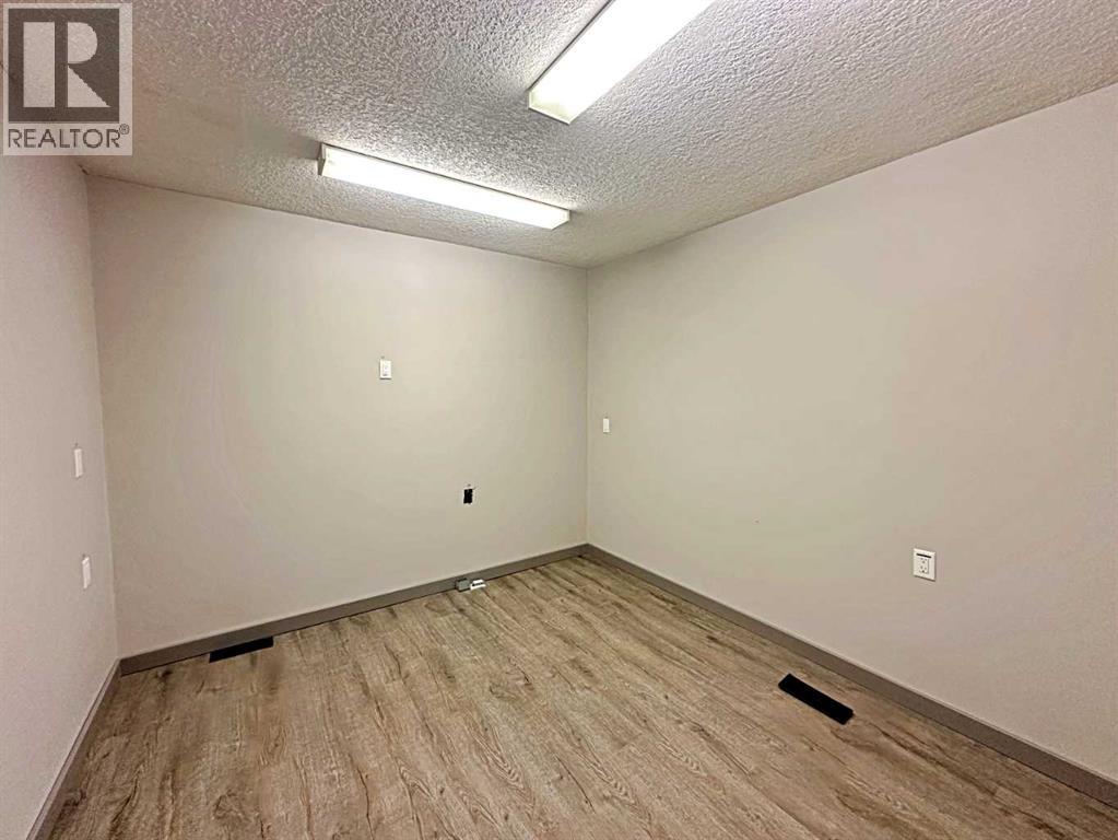 8121 Fraser Avenue, Fort Mcmurray, Alberta  T9H 1W5 - Photo 14 - A2227429