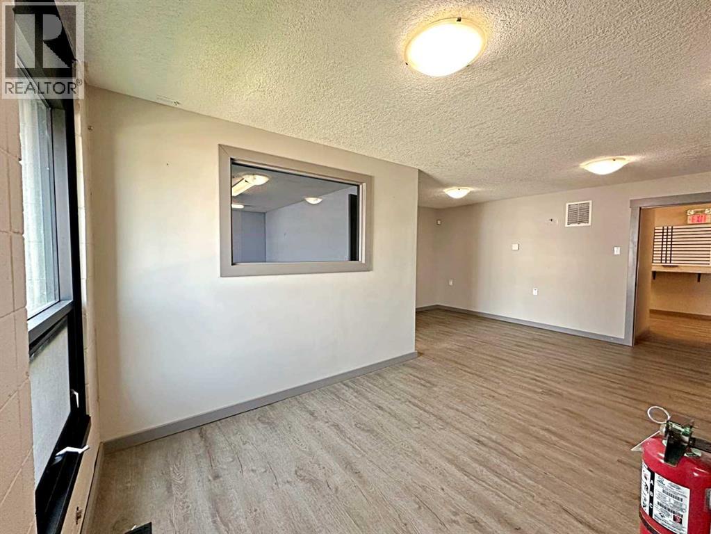 8121 Fraser Avenue, Fort Mcmurray, Alberta  T9H 1W5 - Photo 5 - A2227429