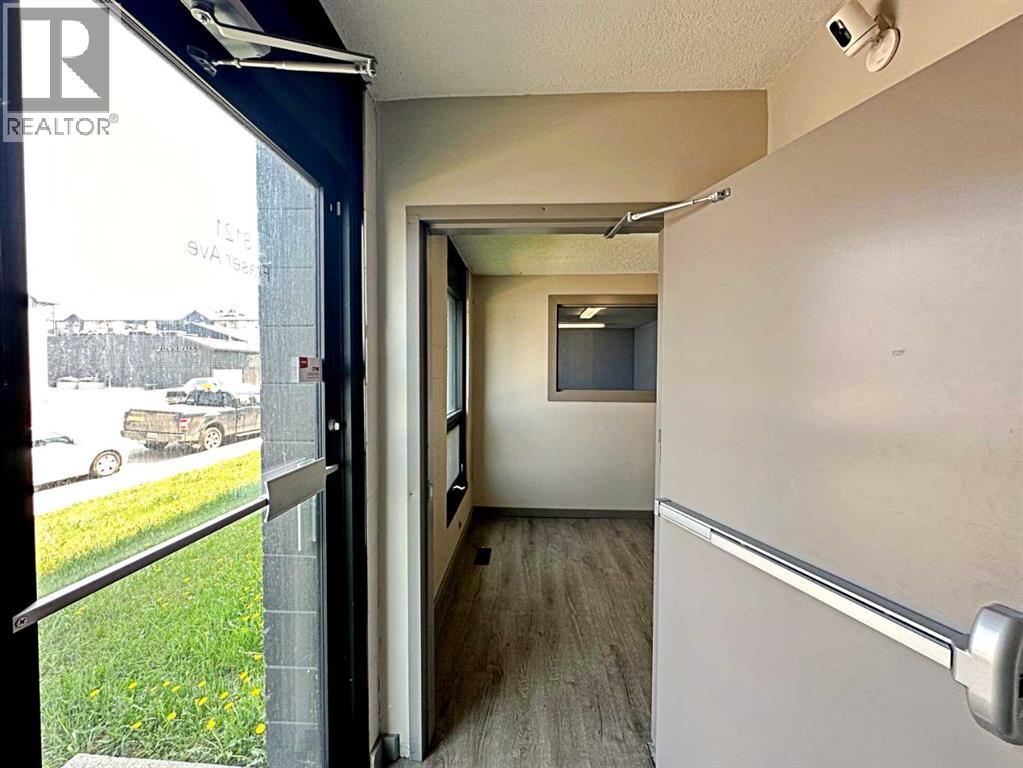 8121 Fraser Avenue, Fort Mcmurray, Alberta  T9H 1W5 - Photo 4 - A2227429