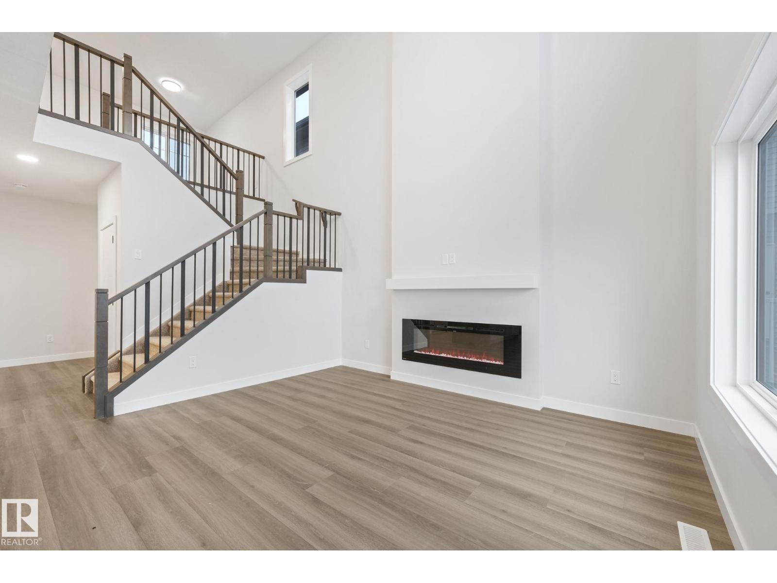 14 Dalquist Ba, Leduc, Alberta  T9E 1N7 - Photo 4 - E4483134