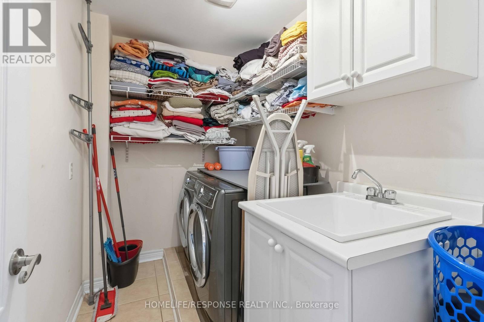 9 Aubergine Street, Richmond Hill, Ontario  L4E 5A8 - Photo 17 - N12904486