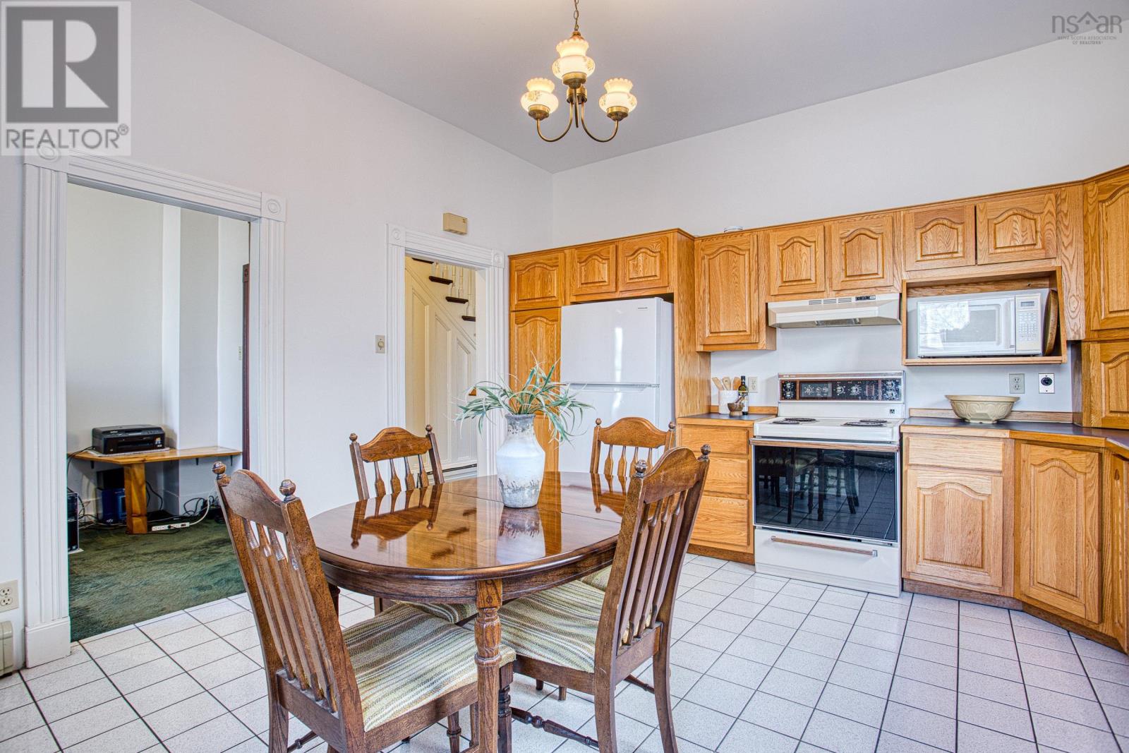 6173 Pepperell Street, Halifax, Nova Scotia  B3H 2P1 - Photo 7 - 202607053