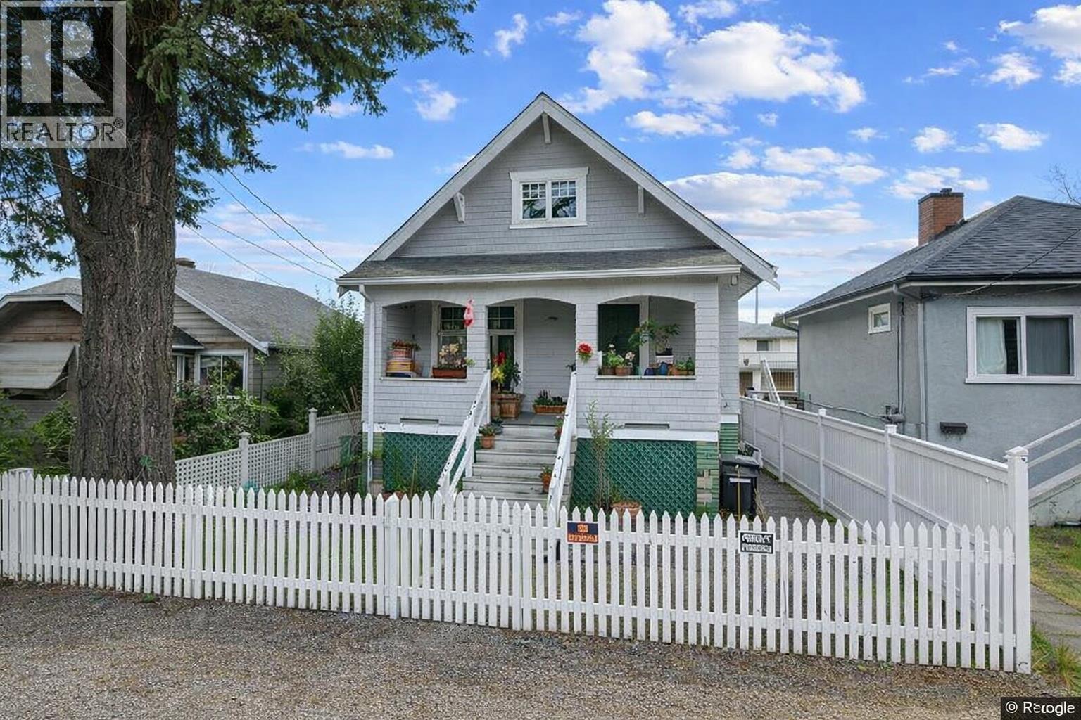 3865 SANDELL STREET, Burnaby, British Columbia