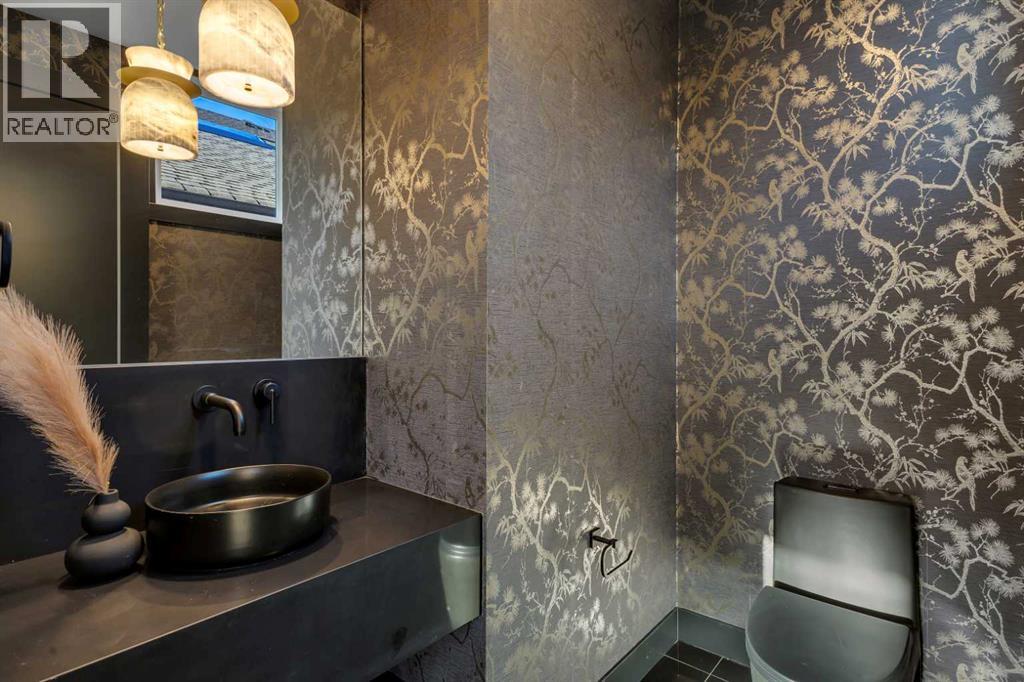 1321 10 Avenue Se, Calgary, Alberta  T2G 0W8 - Photo 24 - A2300444