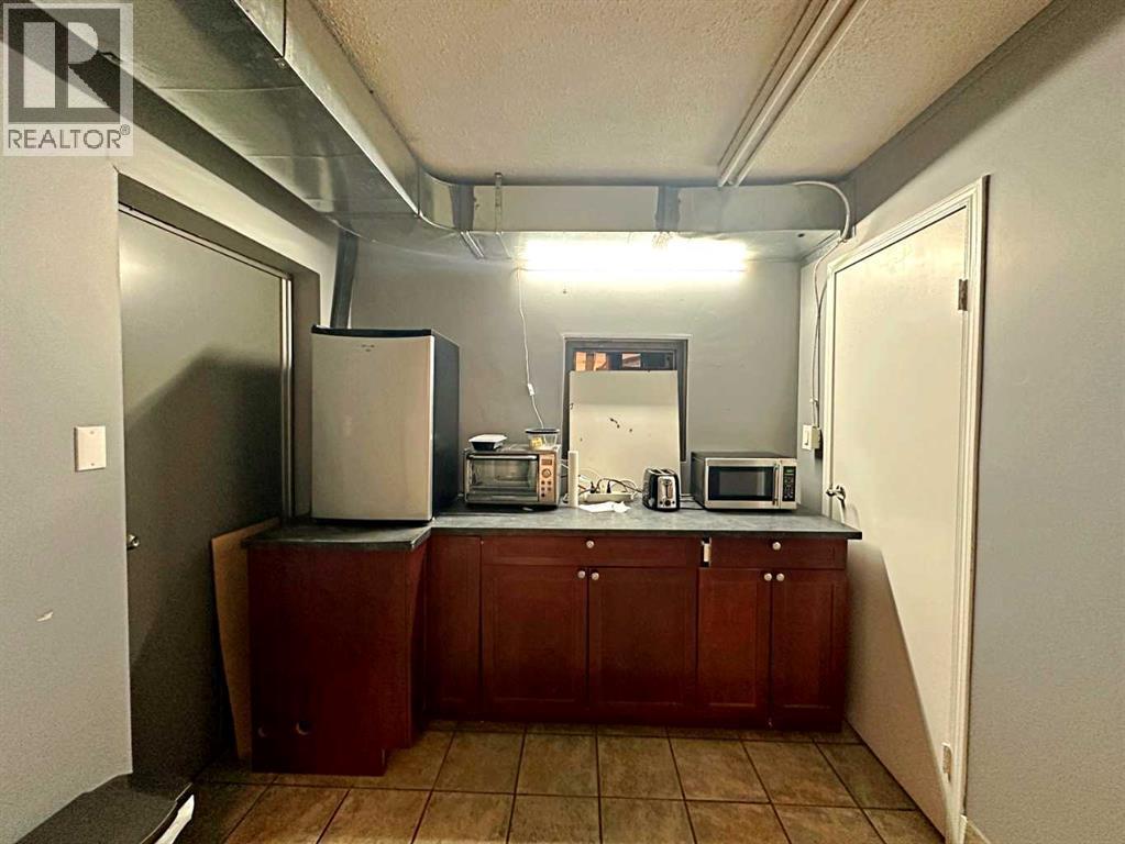 145 Macdonald Crescent, Fort Mcmurray, Alberta  T9H 4B3 - Photo 10 - A2281191