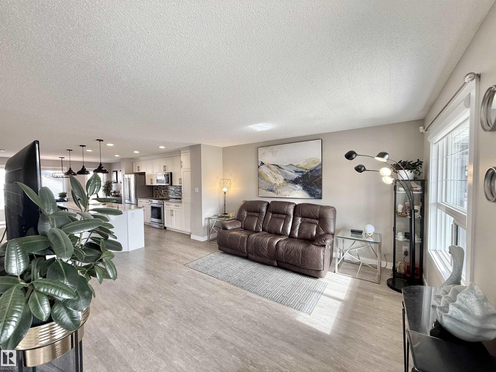 1234 Sandstone Bv, Sherwood Park, Alberta  T8H 1A9 - Photo 5 - E4483137