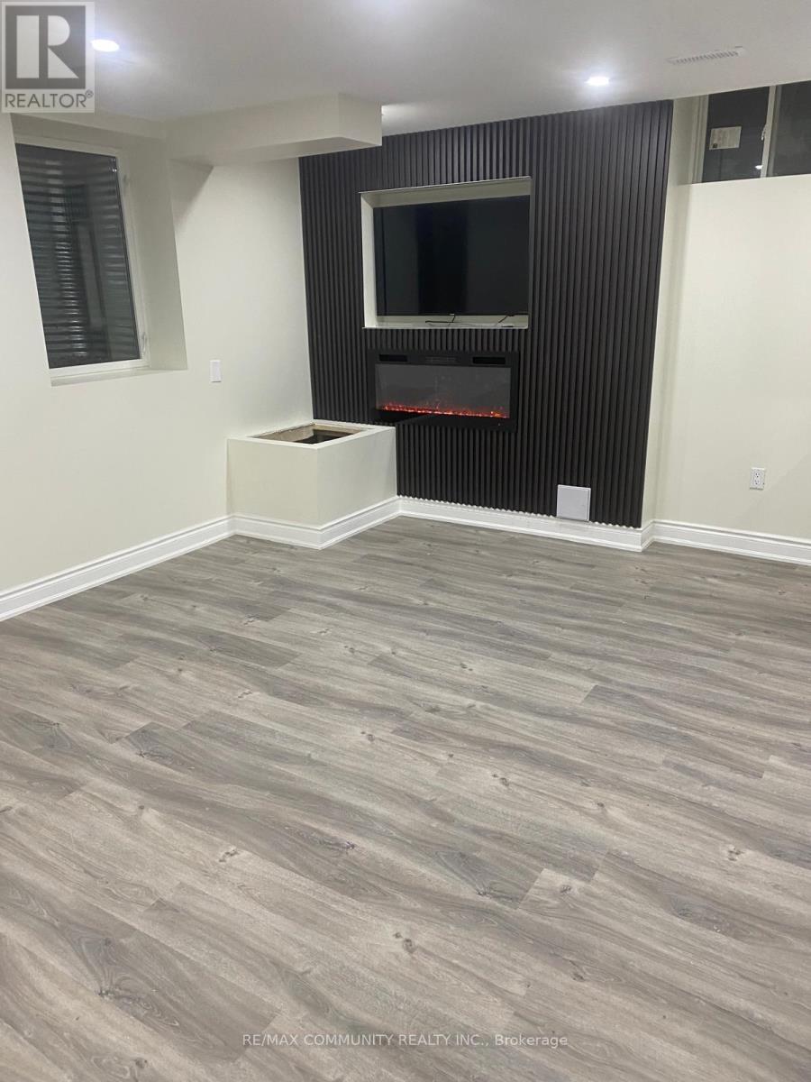 162 Agro Street, Hamilton, Ontario  L8B 1X7 - Photo 3 - X13017492