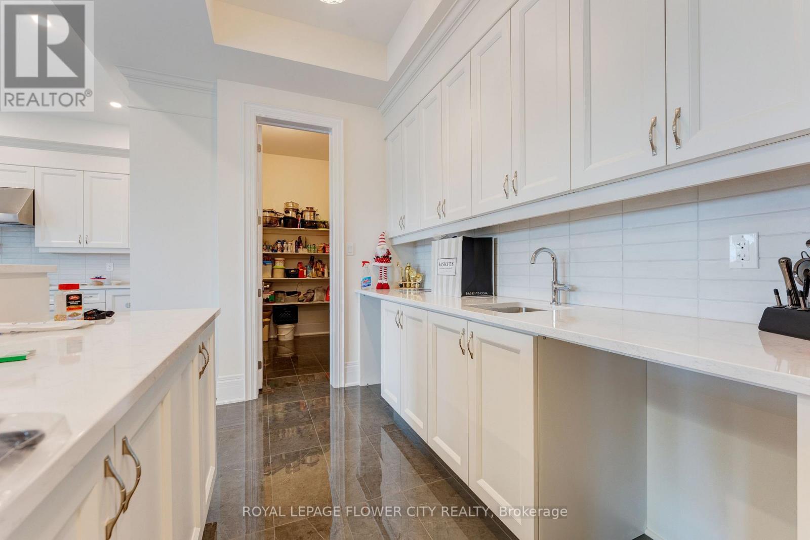 20 Seraville Street, Vaughan, Ontario  L4H 4P7 - Photo 10 - N13004566