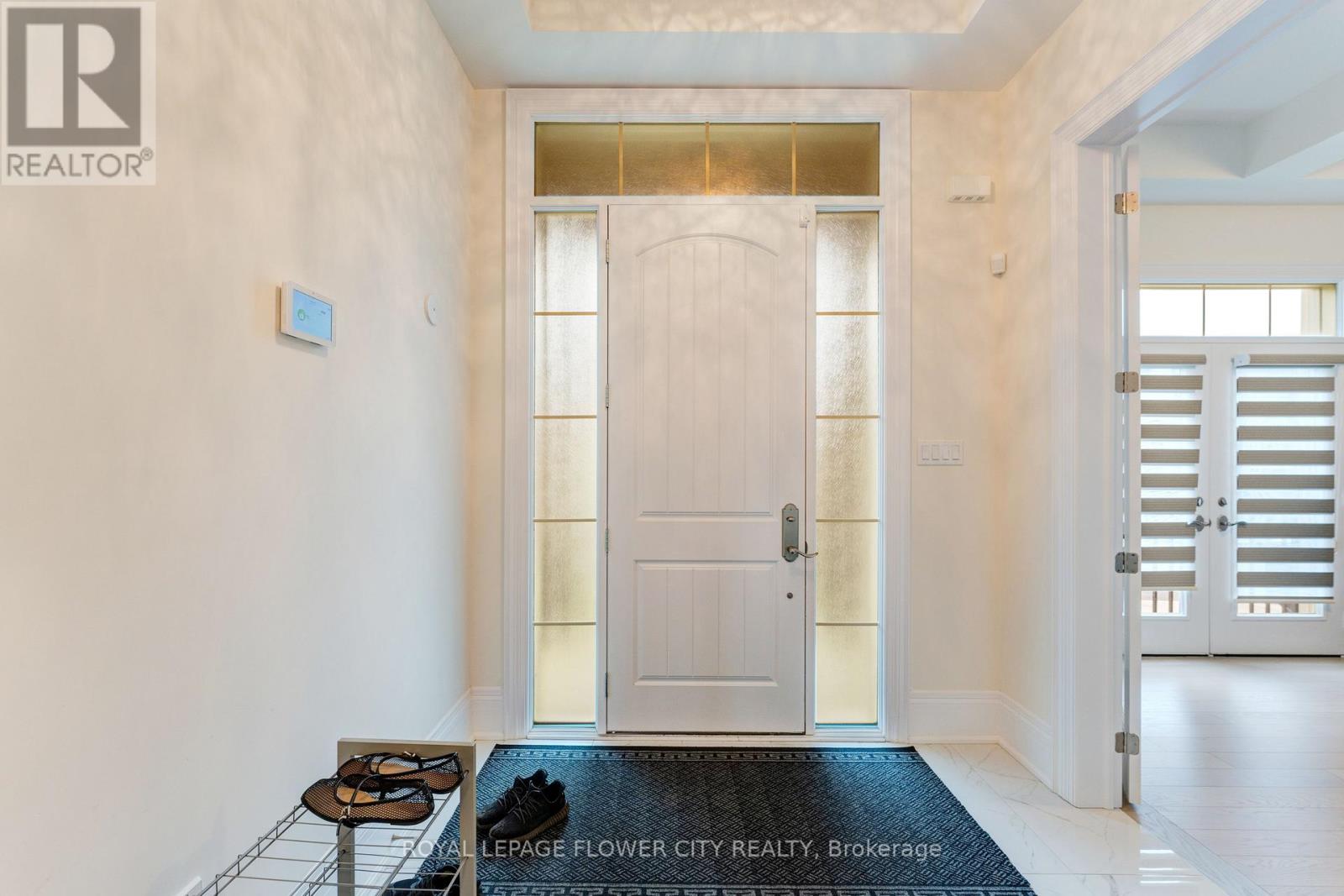 20 Seraville Street, Vaughan, Ontario  L4H 4P7 - Photo 5 - N13004566