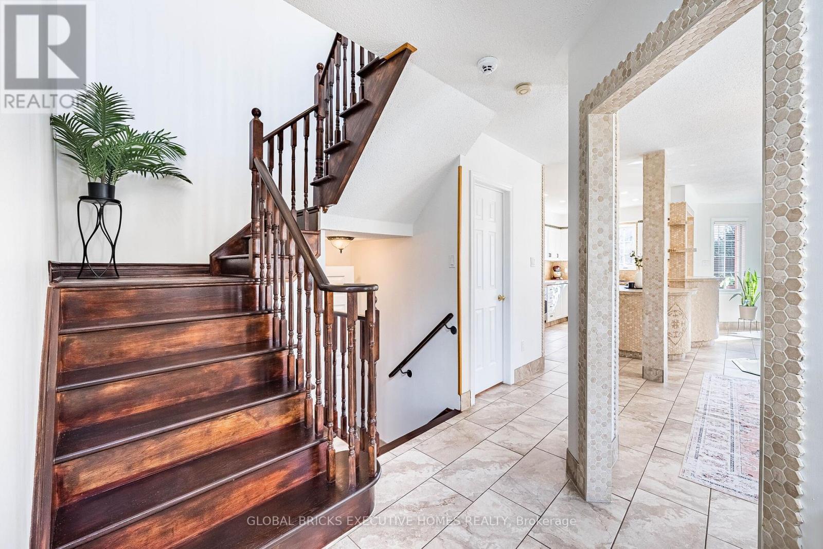 40 Hubert Corless Drive S, Caledon, Ontario  L7E 1W7 - Photo 13 - W13009142