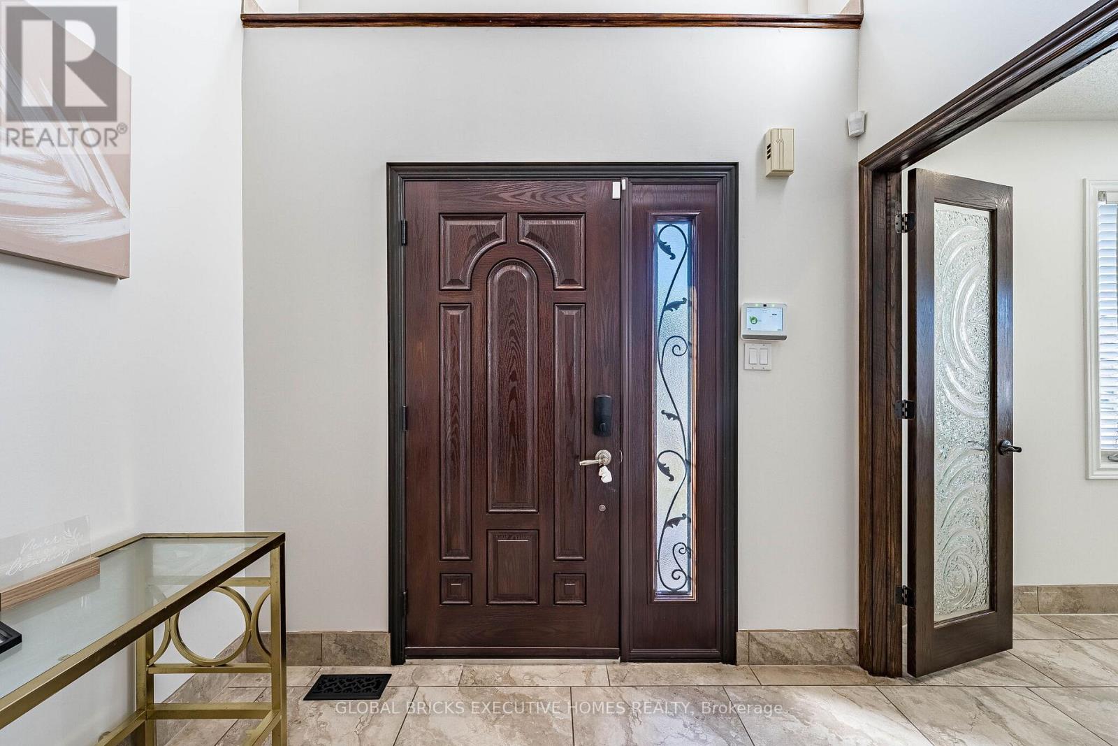 40 Hubert Corless Drive S, Caledon, Ontario  L7E 1W7 - Photo 7 - W13009142