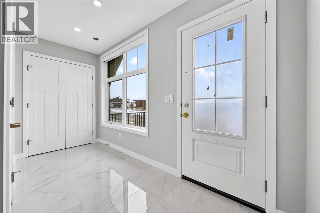 591 Mahogany Road SE, Calgary, Alberta  T3M 3Y3 - Photo 3 - A2277593