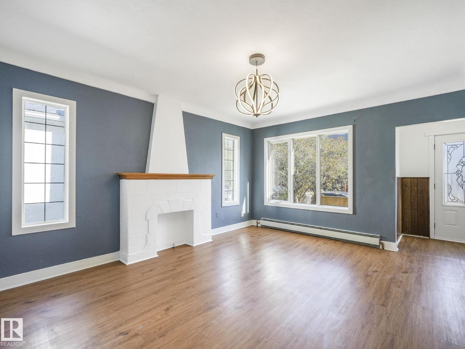 9638 106 Av NW, Edmonton, Alberta  T5H 0N4 - Photo 8 - E4476654