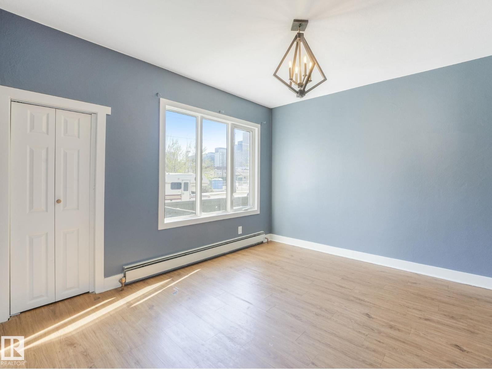 9638 106 Av NW, Edmonton, Alberta  T5H 0N4 - Photo 11 - E4476654