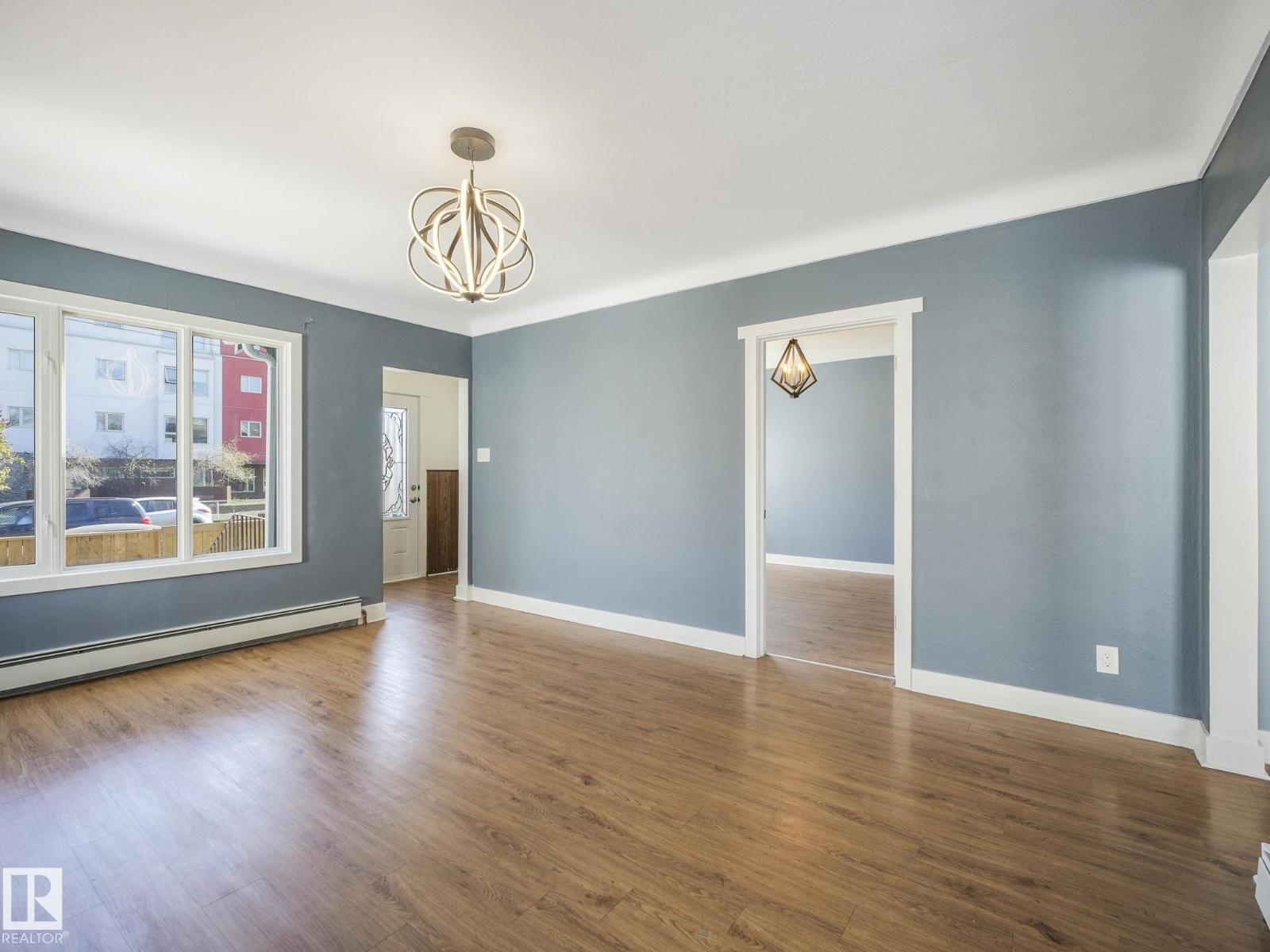 9638 106 Av NW, Edmonton, Alberta  T5H 0N4 - Photo 9 - E4476654