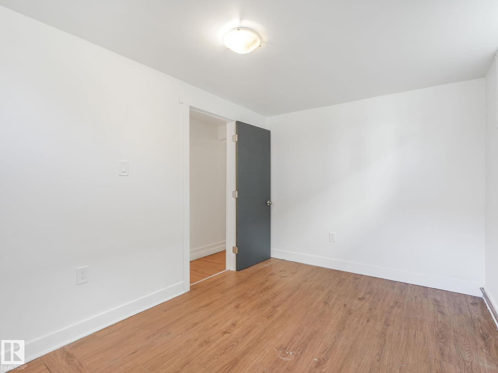 9638 106 Av NW, Edmonton, Alberta  T5H 0N4 - Photo 45 - E4476654