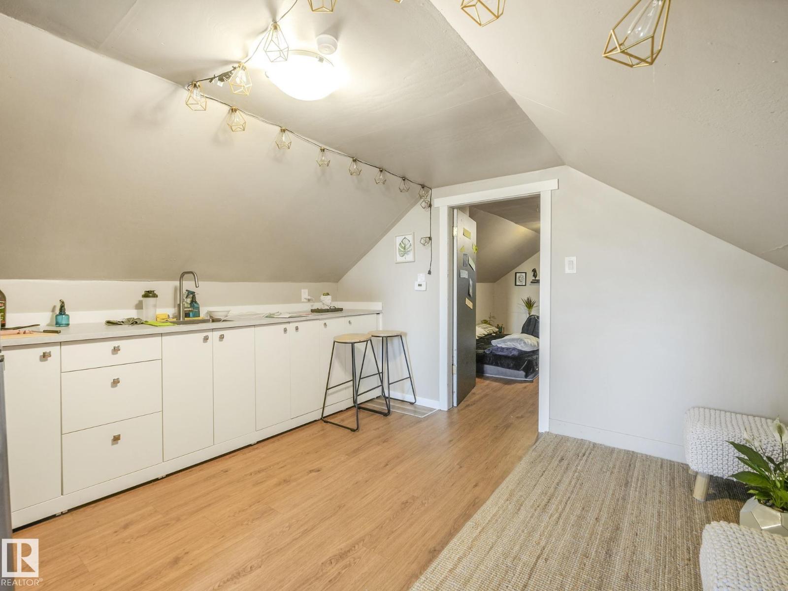 9638 106 Av NW, Edmonton, Alberta  T5H 0N4 - Photo 36 - E4476654