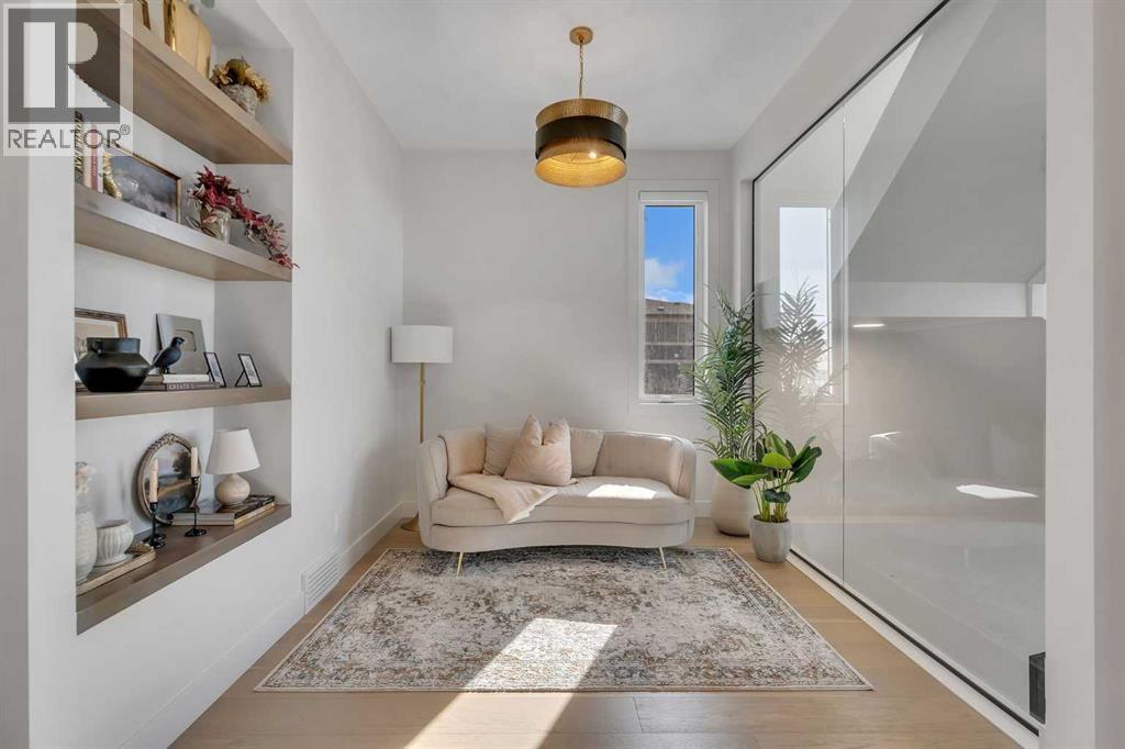 351 Lucas Way NW, Calgary, Alberta  T3P 1Z3 - Photo 8 - A2302666