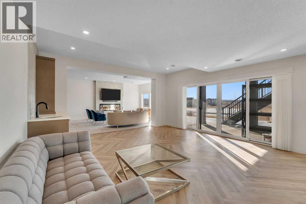 351 Lucas Way NW, Calgary, Alberta  T3P 1Z3 - Photo 42 - A2302666