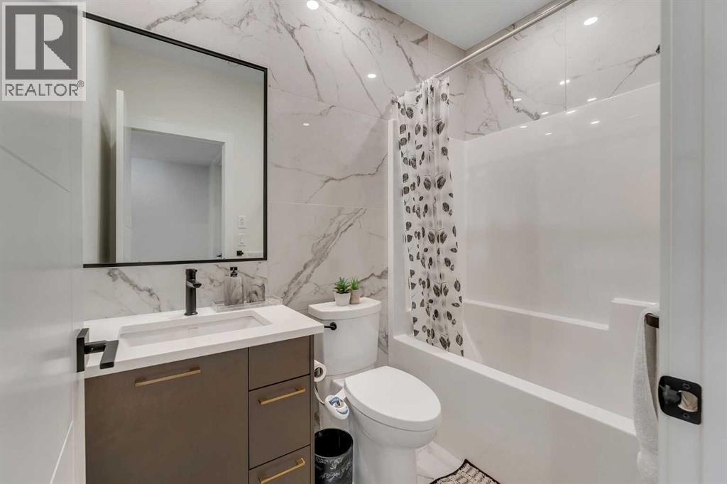 351 Lucas Way NW, Calgary, Alberta  T3P 1Z3 - Photo 44 - A2302666